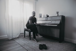 Iker Lauroba musikari donostiarra.