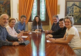 El equipo de Gobierno municipal al completo realizó ayer una valoración de la ayuda obtenida para el Ayuntamiento.