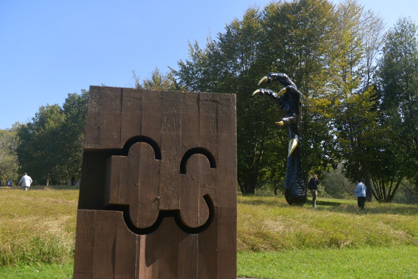 Las gallinas, en el epicentro de Chillida Leku