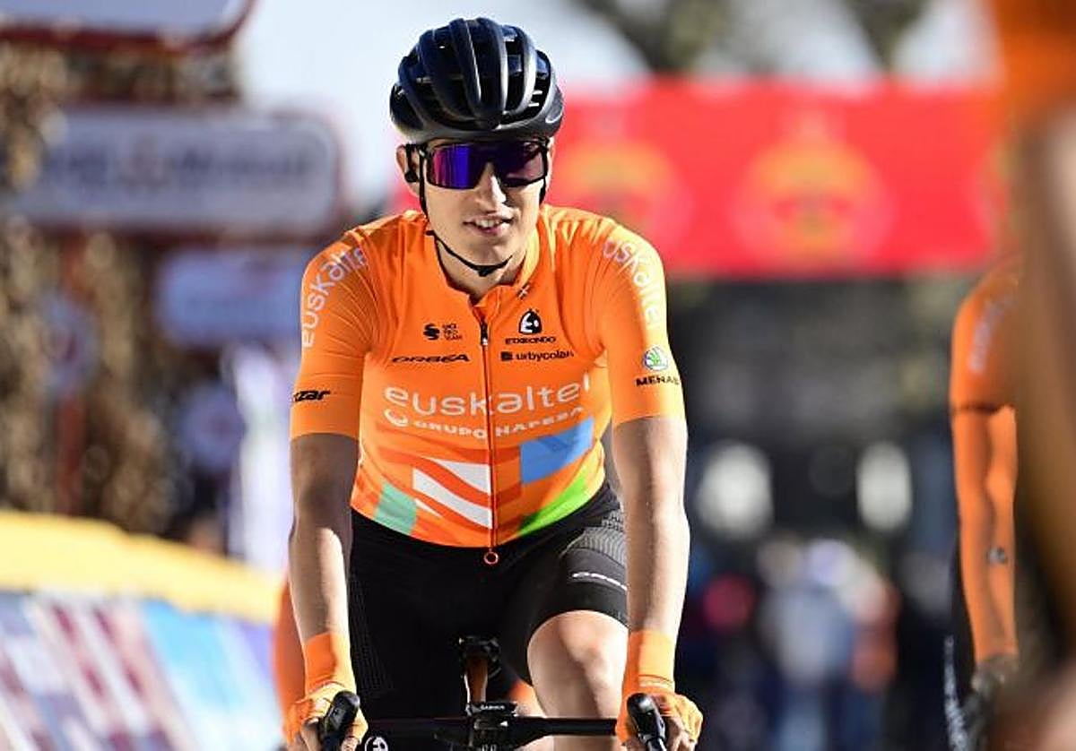 Unai Zubeldia, con el maillot del Euskaltel, el único que ha lucido en sus dos campañas como profesional.