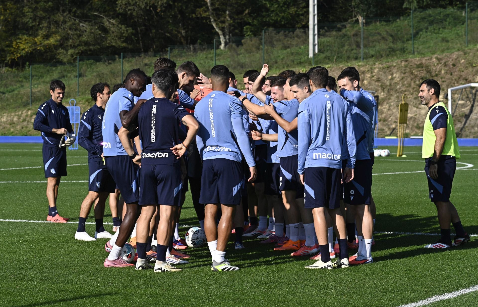 Reagrupamiento a dos días de otra final