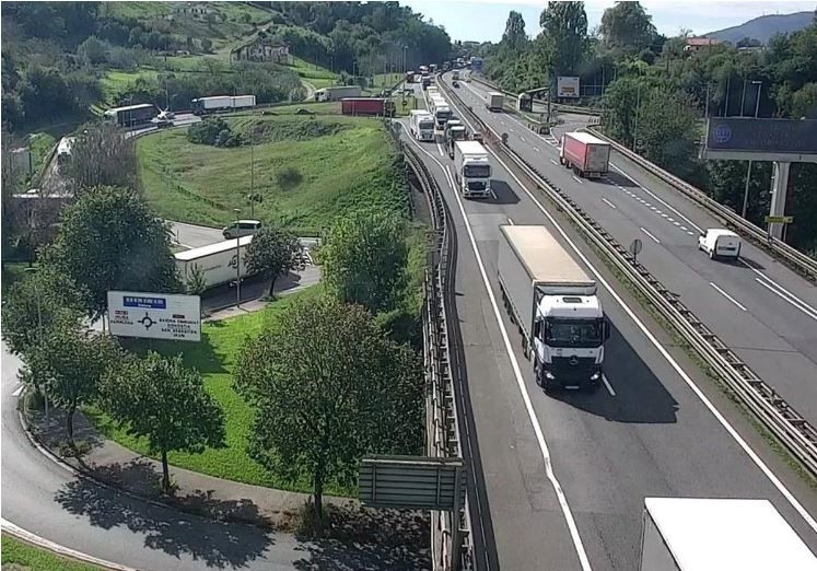 Un tramo de la AP-8 a la altura de Irun.