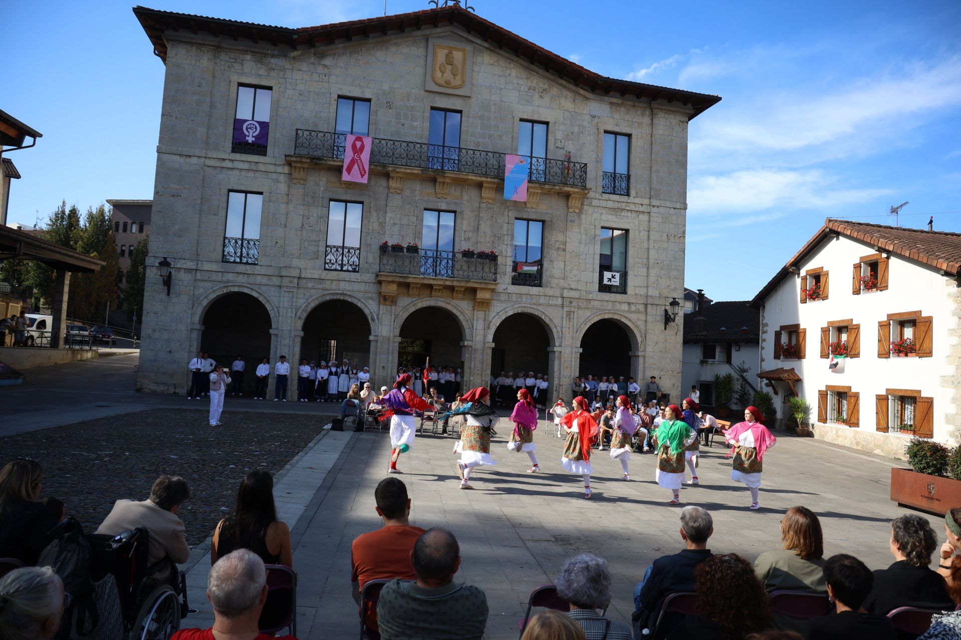 Astigarraga pone la guinda a la Kultur Astea con cien dantzaris