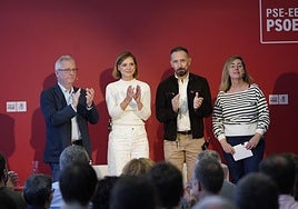 Asensio, Oyarbide, Itxaso y Val durante el acto de esta mañana.