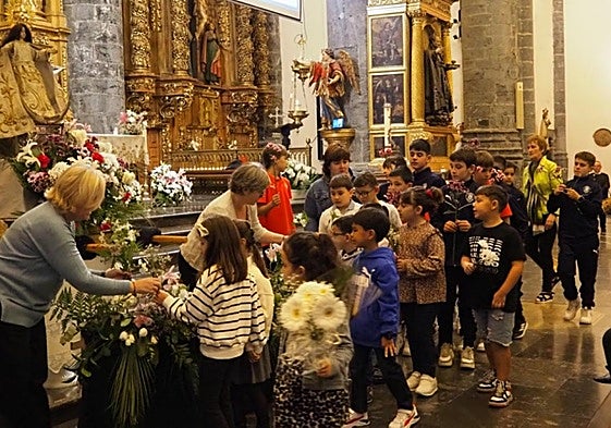 Homenaje  a la Virgen  de Urrategi