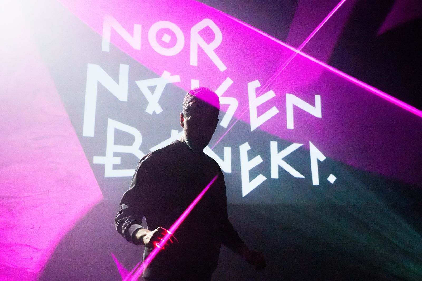 Euskal Herriaren historia jasotzen duen antzezlana