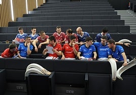 En la fila de arriba, Aiestaran VII, Gurrutxaga, Aiestaran VI, Goikoetxea VI, Eskudero, Goikoetxea V y Deskarga. En la de abajo, Zubiri, Segurola, Juanenea, Larrañaga, Ansa II, Aldabe y Ezkurra II, este martes en Orona.