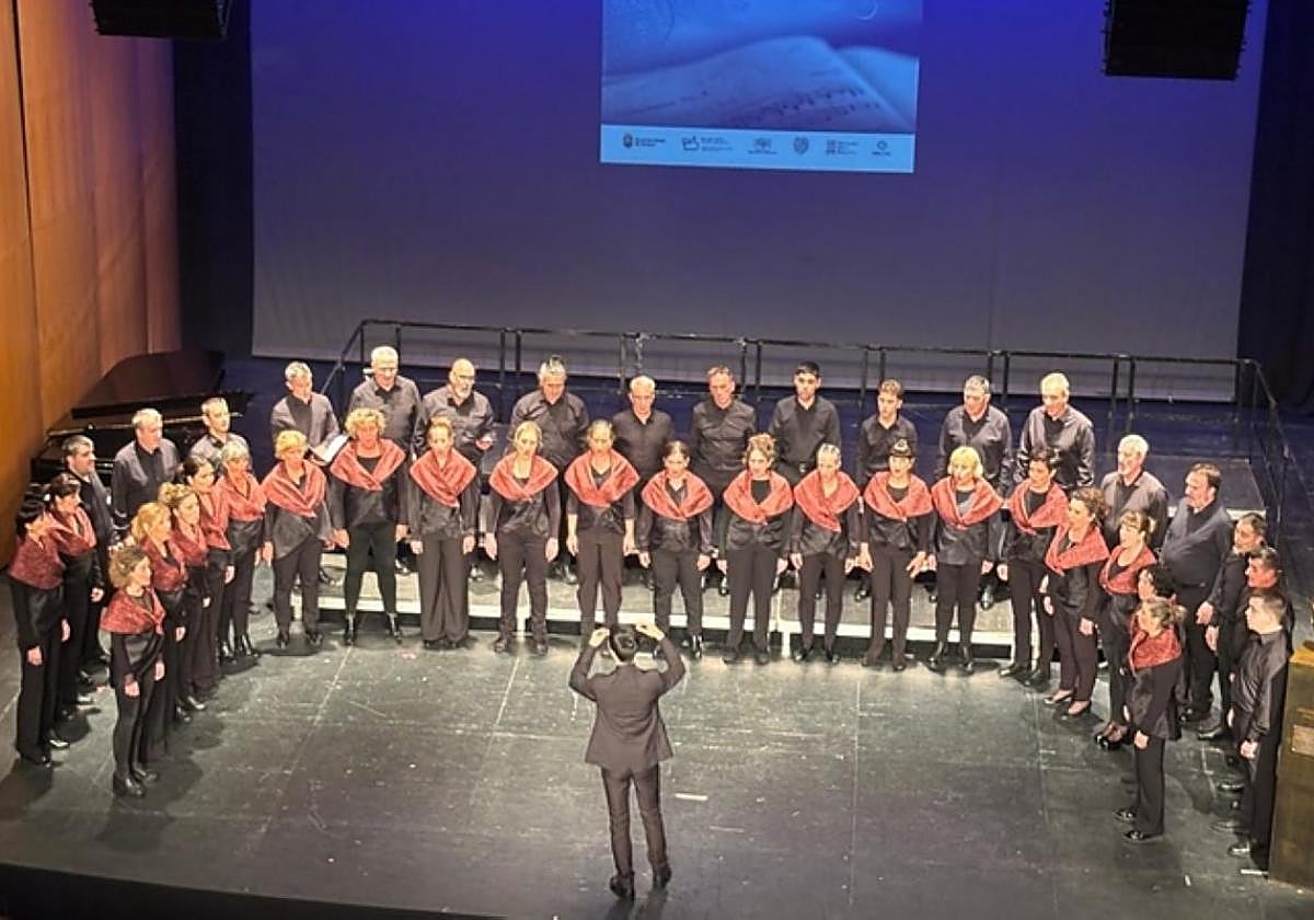 El coro beasaindarra, en el concierto ofrecido en Burgos.