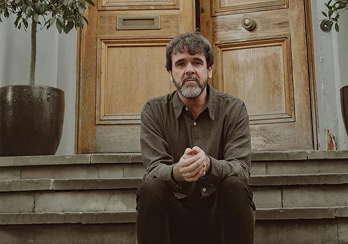 Gorka Urbizuk Abbey Road estudioetan grabatutako 'Bakan II' EPa argitaratu du