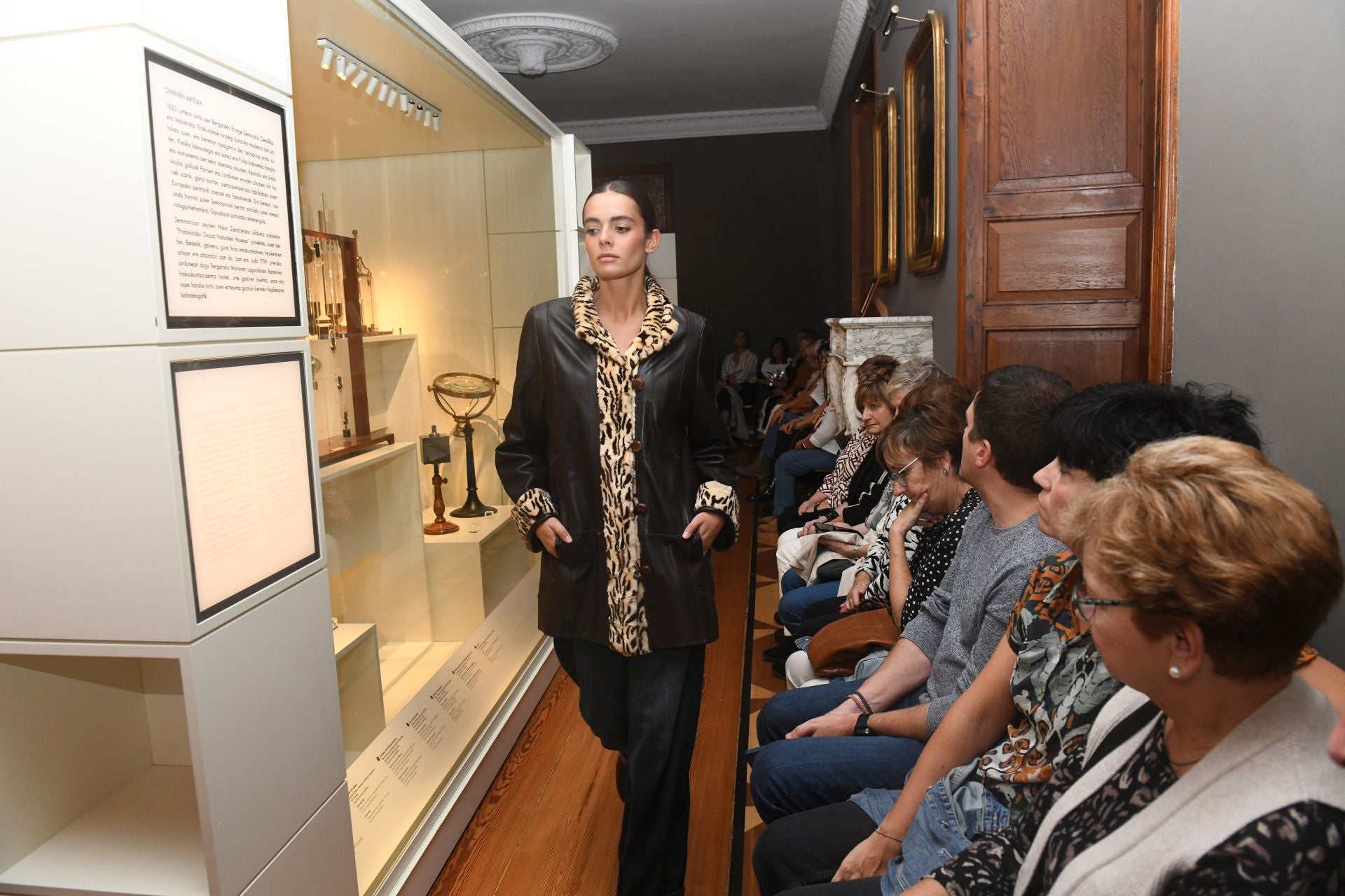 Fashion show en el Laboratorium Museoa de Bergara