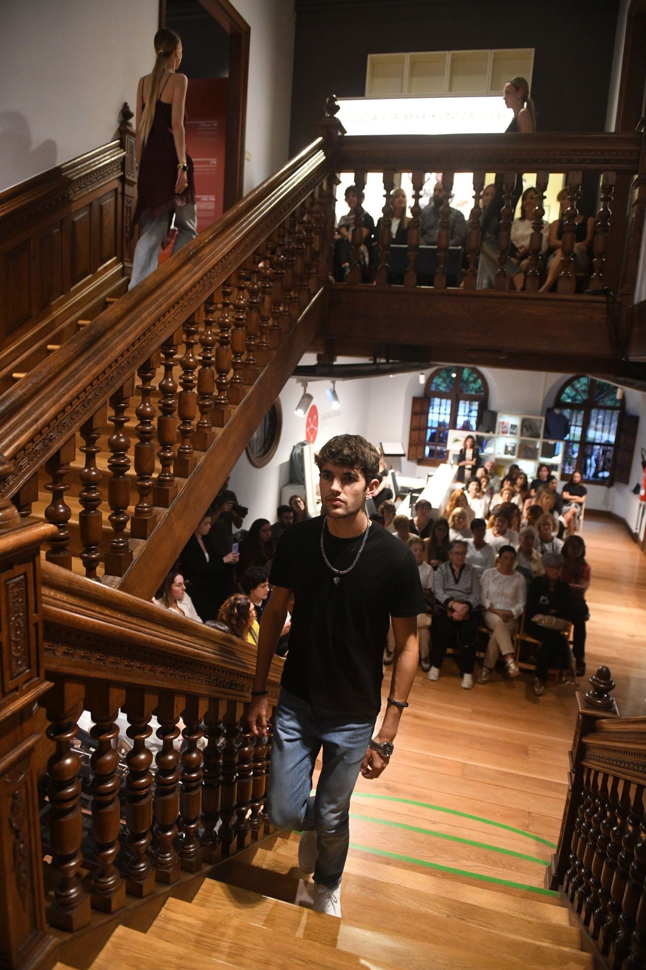 Fashion show en el Laboratorium Museoa de Bergara