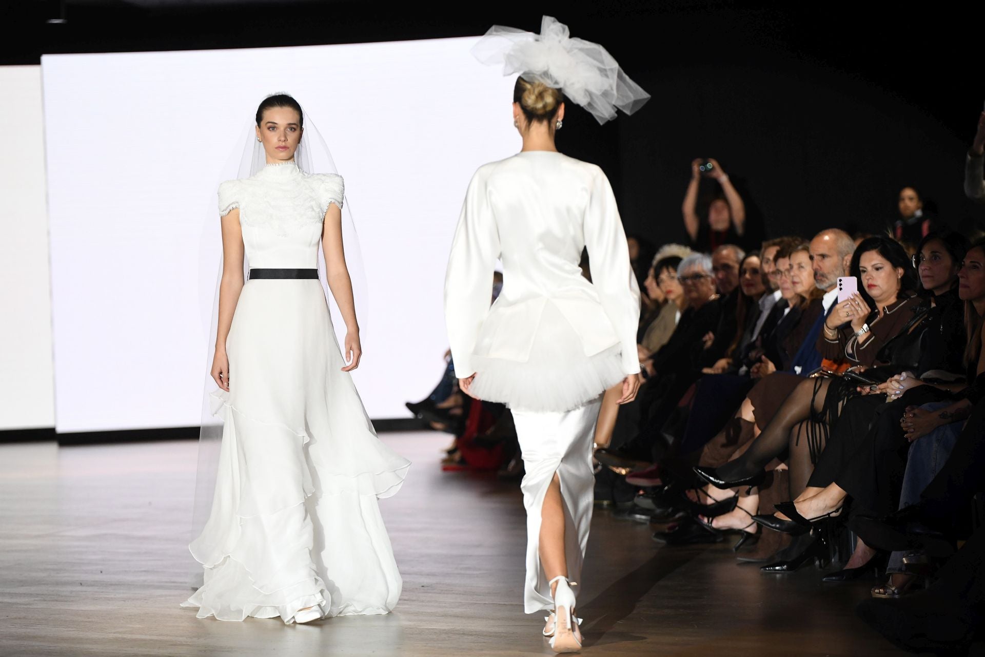 Desfile de Ailanto y CLARO Couture en el Museo Balenciaga