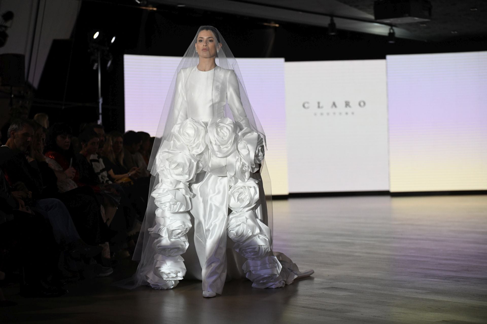 Desfile de Ailanto y CLARO Couture en el Museo Balenciaga