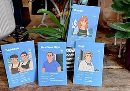 Algunos de los cromos que forman parte de la colección protagonizada por los comerciantes de la asociación Oria.