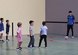 Urtero bezala, adinaren araberako taldeak osatu ditu Ospele Klubak.