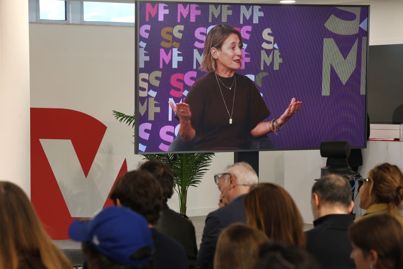 Una charla sobre el éxito en DV Gunea