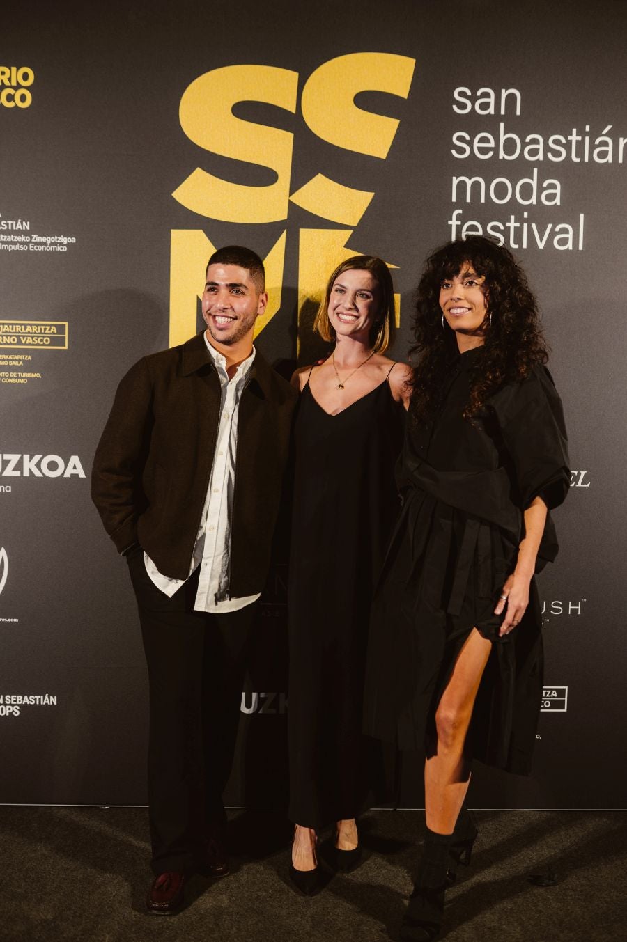 Photocall del desfile de Ailanto