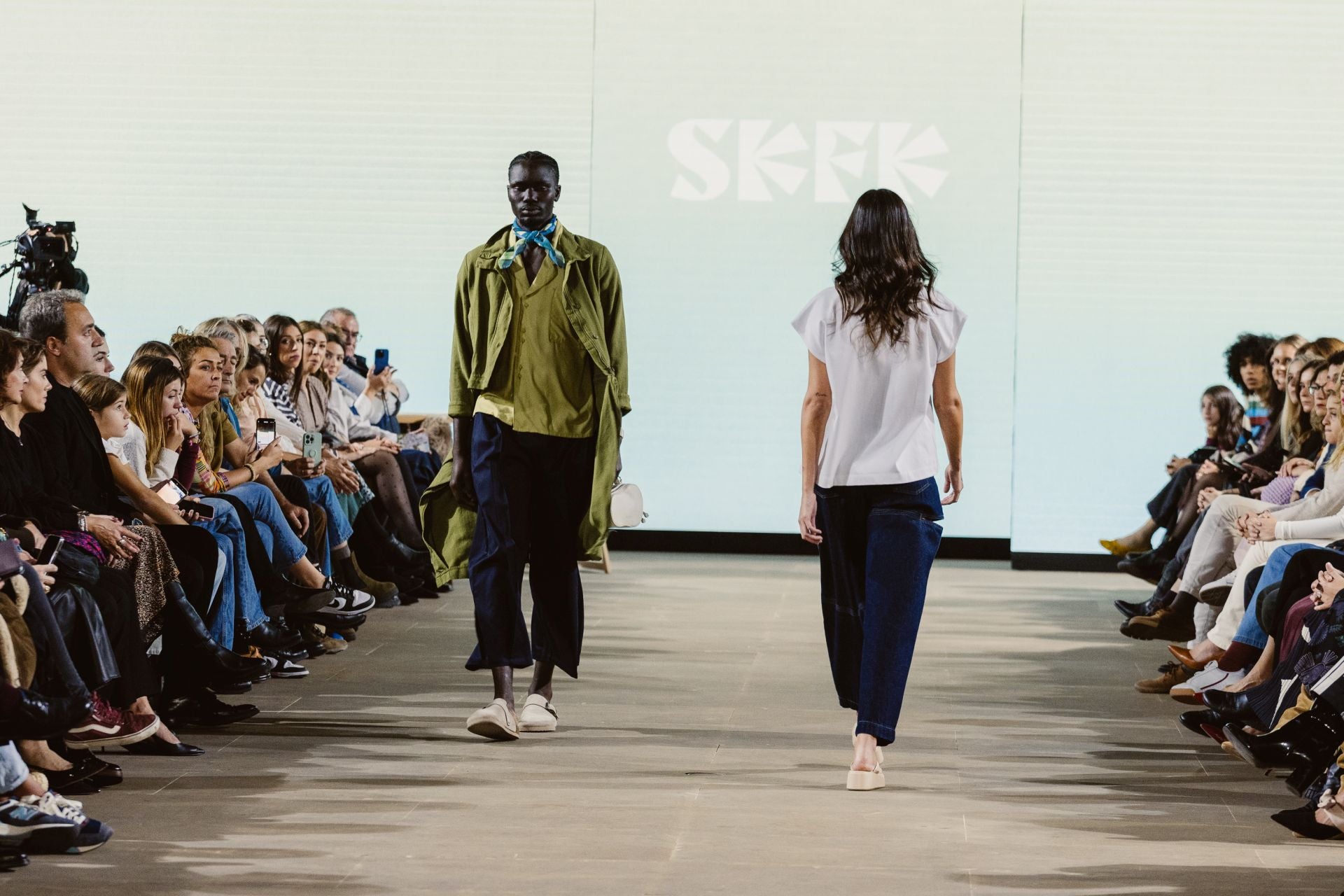 San Telmo aplaude el desfile de SKFK