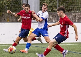 El Touring visita al Aretxabaleta.