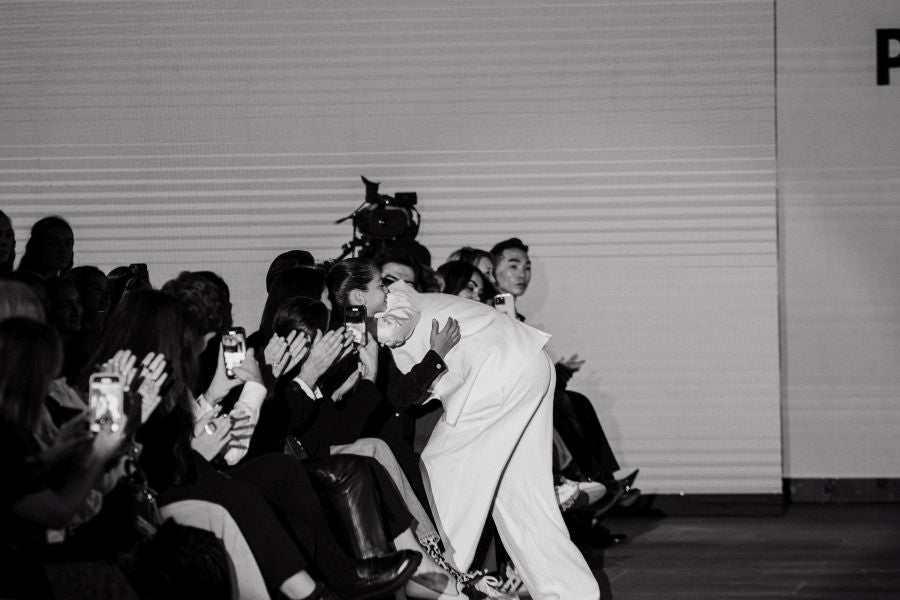 Martha Prada presenta su firma de bolsos Parenzo