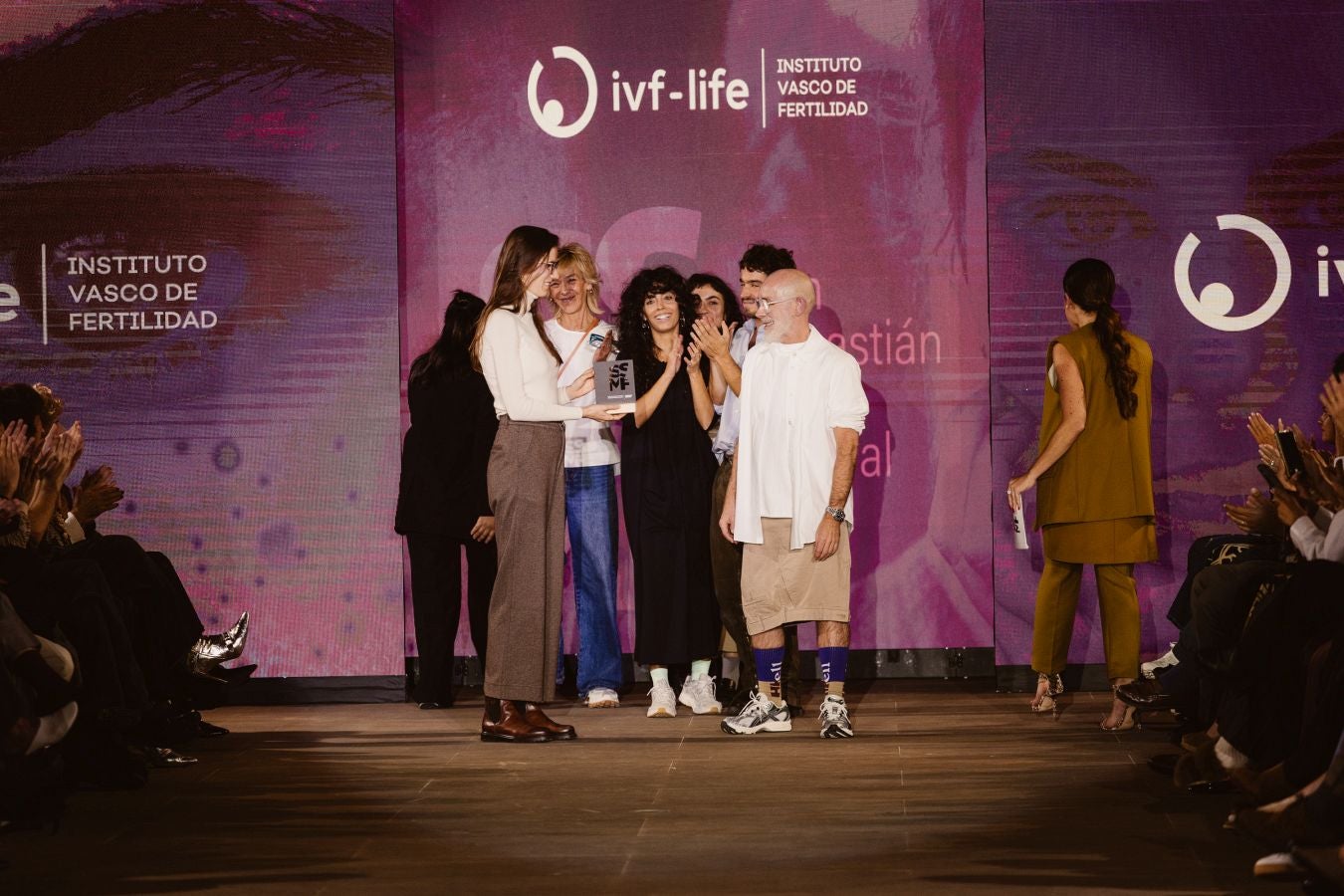 Desfile de Noventa Grados en SSMF