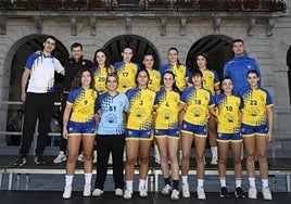 Las jugadoras de balonmano del Urola podrán compartir un pequeño entrenamiento con las del Bera Bera el lunes.