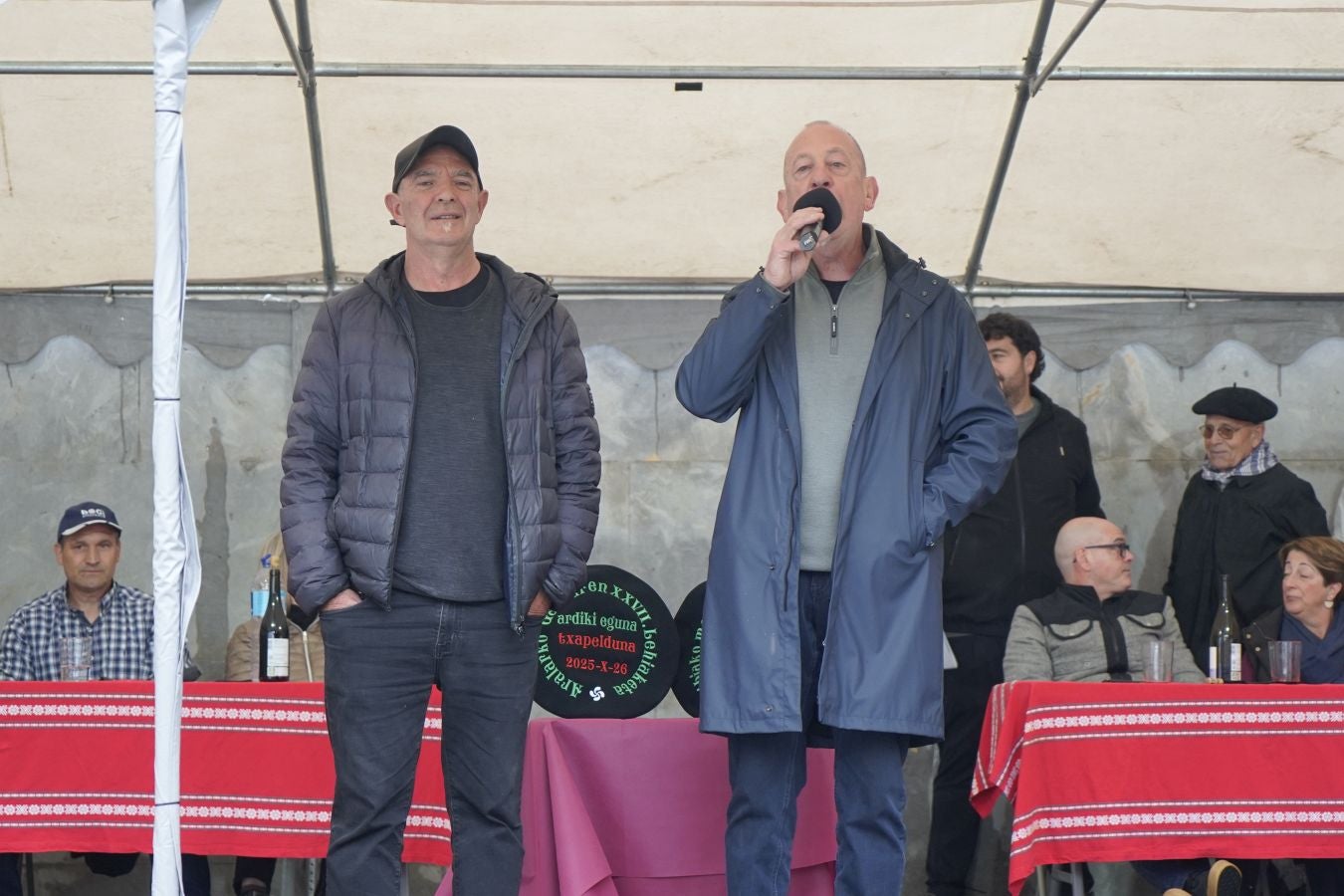 Ardiki egun bikaina Zaldibian