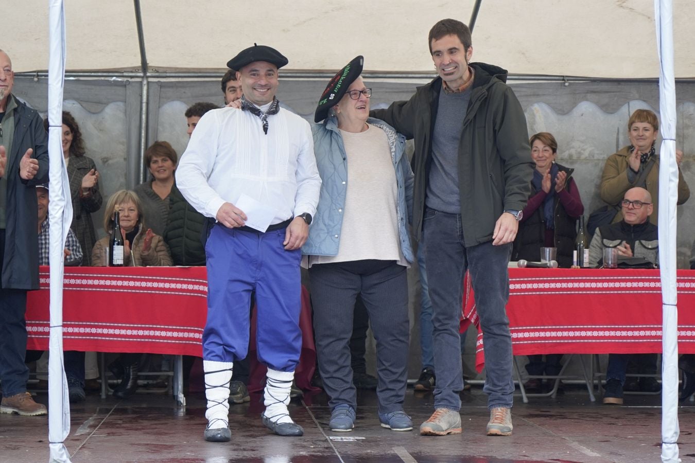 Ardiki egun bikaina Zaldibian