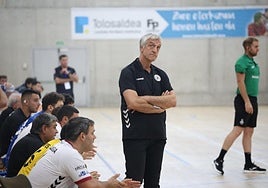Con Fernando Fernández a los mandos, el equipo masculino recibe al Ereintza en Ipurua.