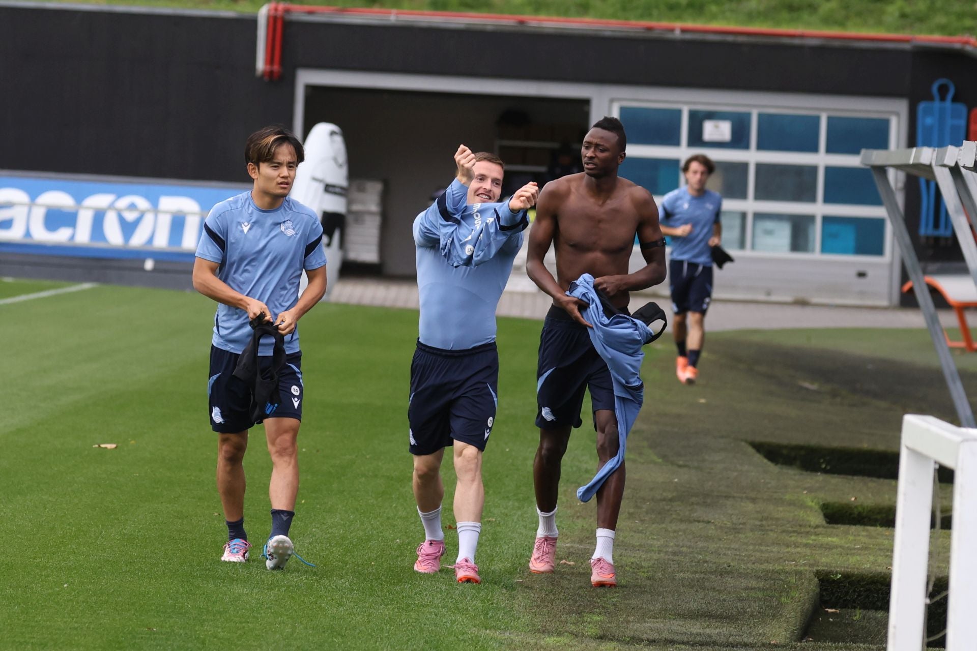 Buen ambiente y mucha ilusión en la víspera del derbi