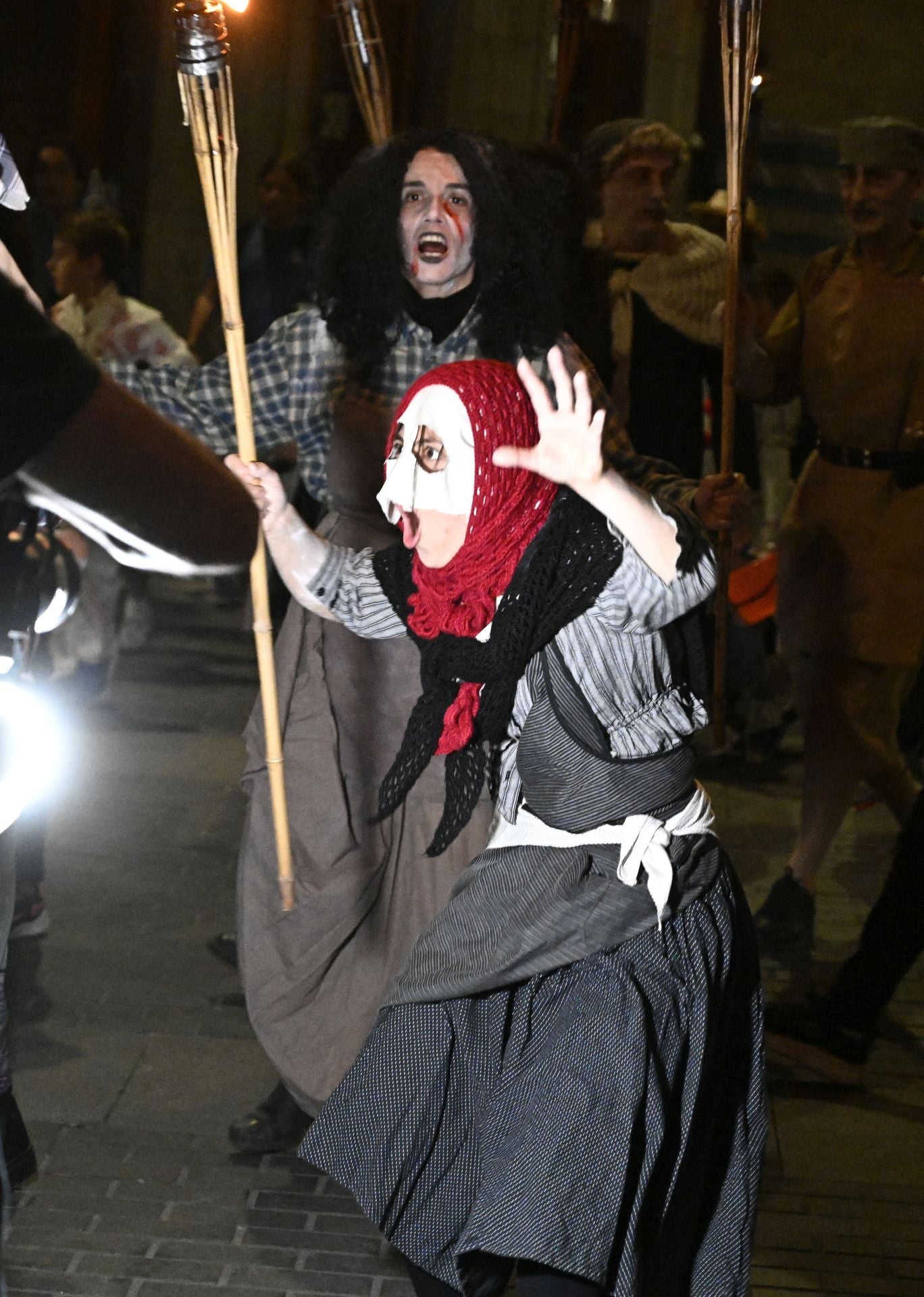 Makilak, kandelak eta mozorroak Tolosan