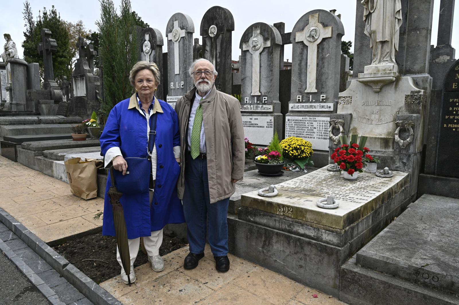 Los guipuzcoanos se acercan a los cementerios