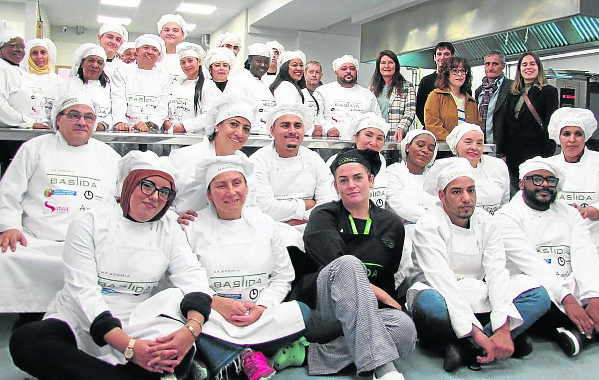 Los participantes en el curso recién iniciado y que se prolongará hasta marzo con prácticas profesionales el próximo año en Ausolan.
