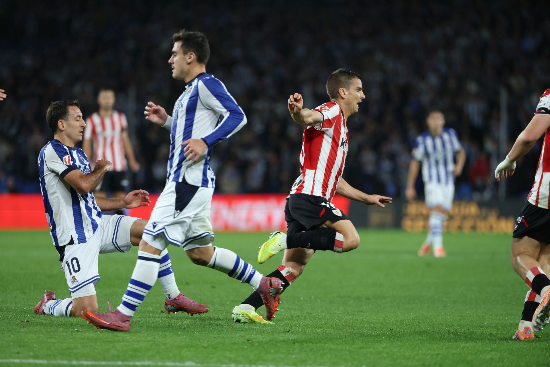 Las mejores imágenes del derbi de Anoeta