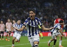 Gorrotxategi celebra su gol, el de la victoria.