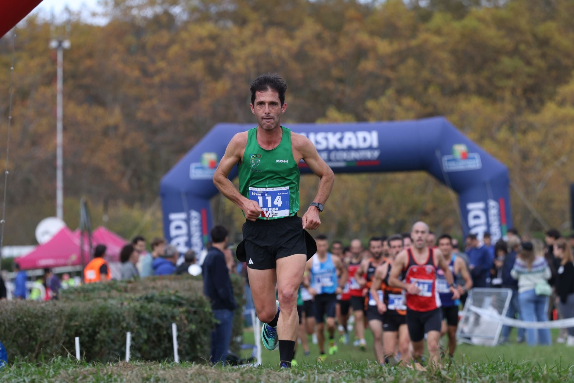 Los atletas kenianos dominan la prueba