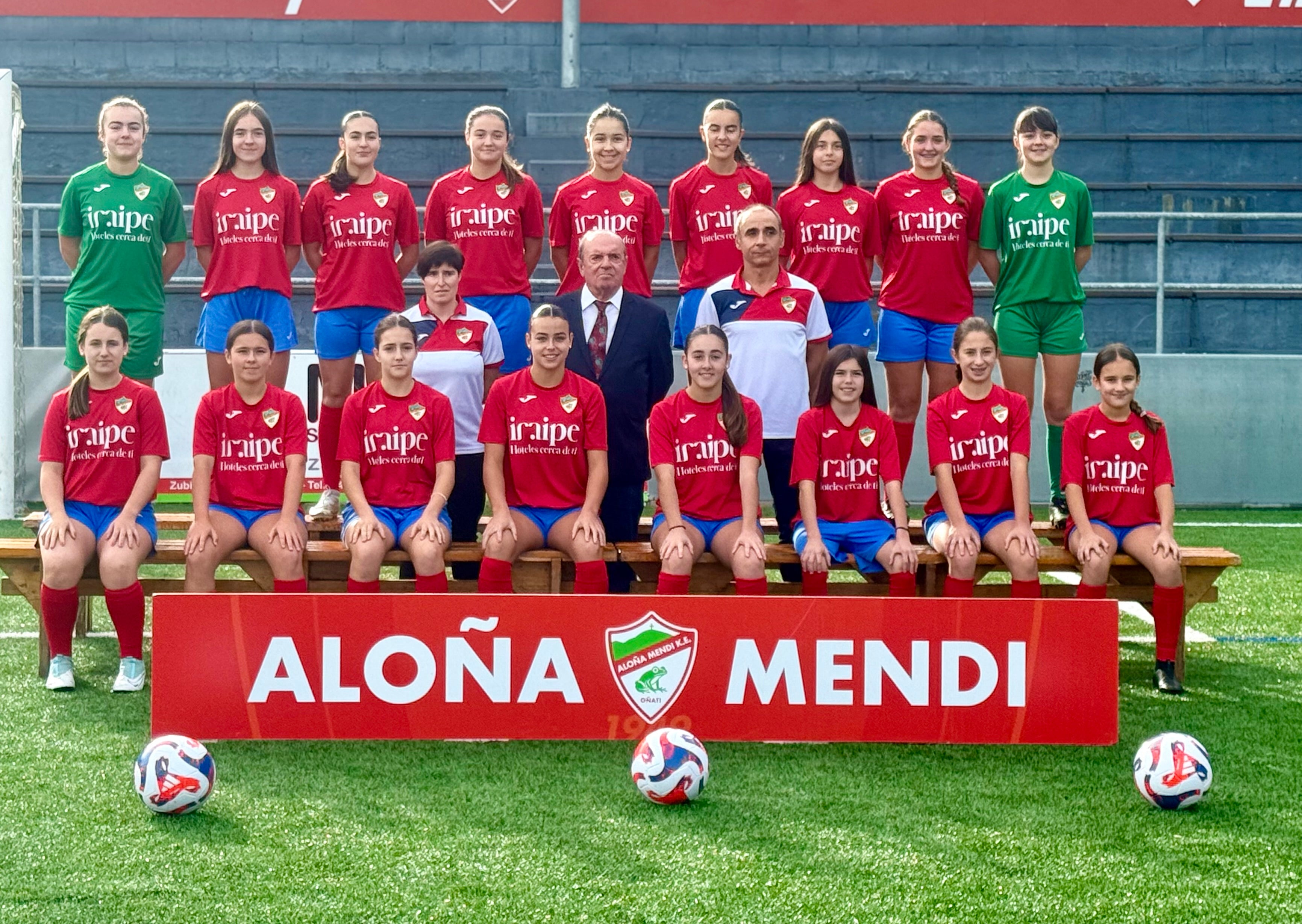 El Aloña Mendi posa en familia