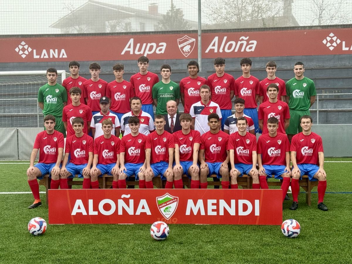 El Aloña Mendi posa en familia