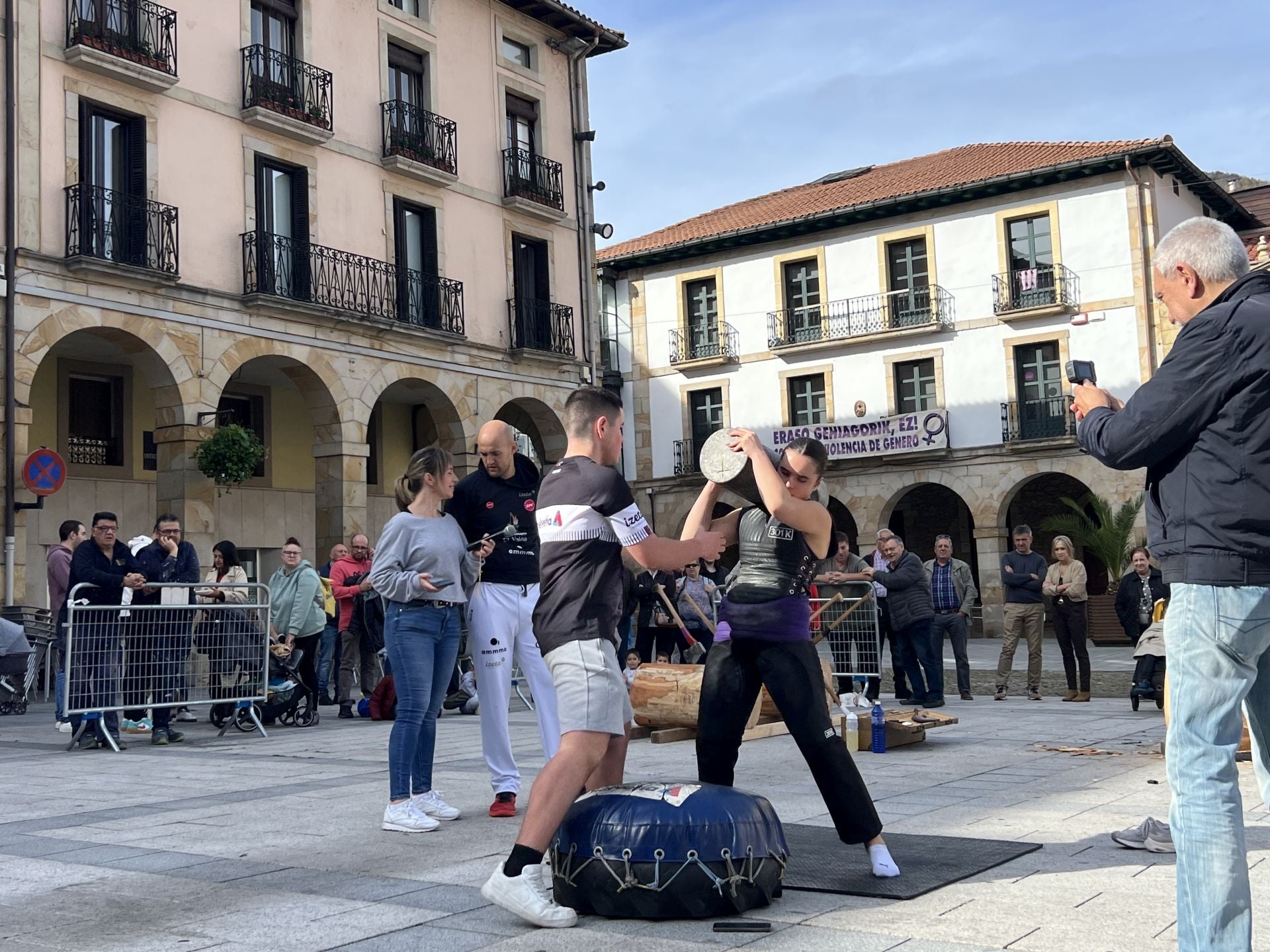 Zumarraga ha celebrado con gran ambiente su &#039;Buzkantza eguna&#039;