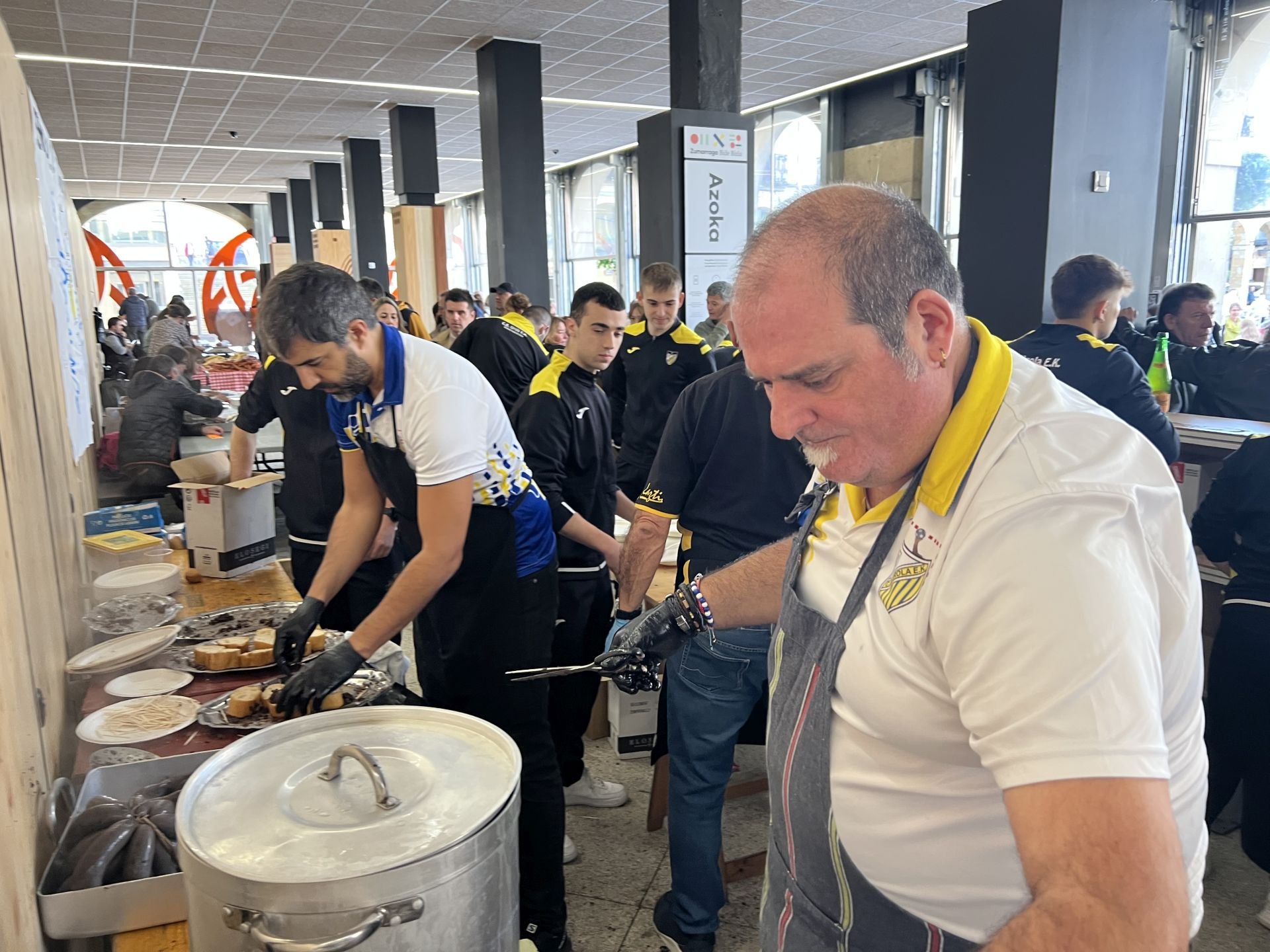 Zumarraga ha celebrado con gran ambiente su &#039;Buzkantza eguna&#039;