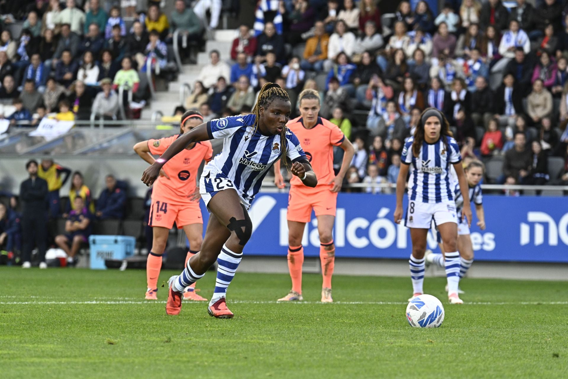 Las mejores imágenes del Real Sociedad - Barcelona