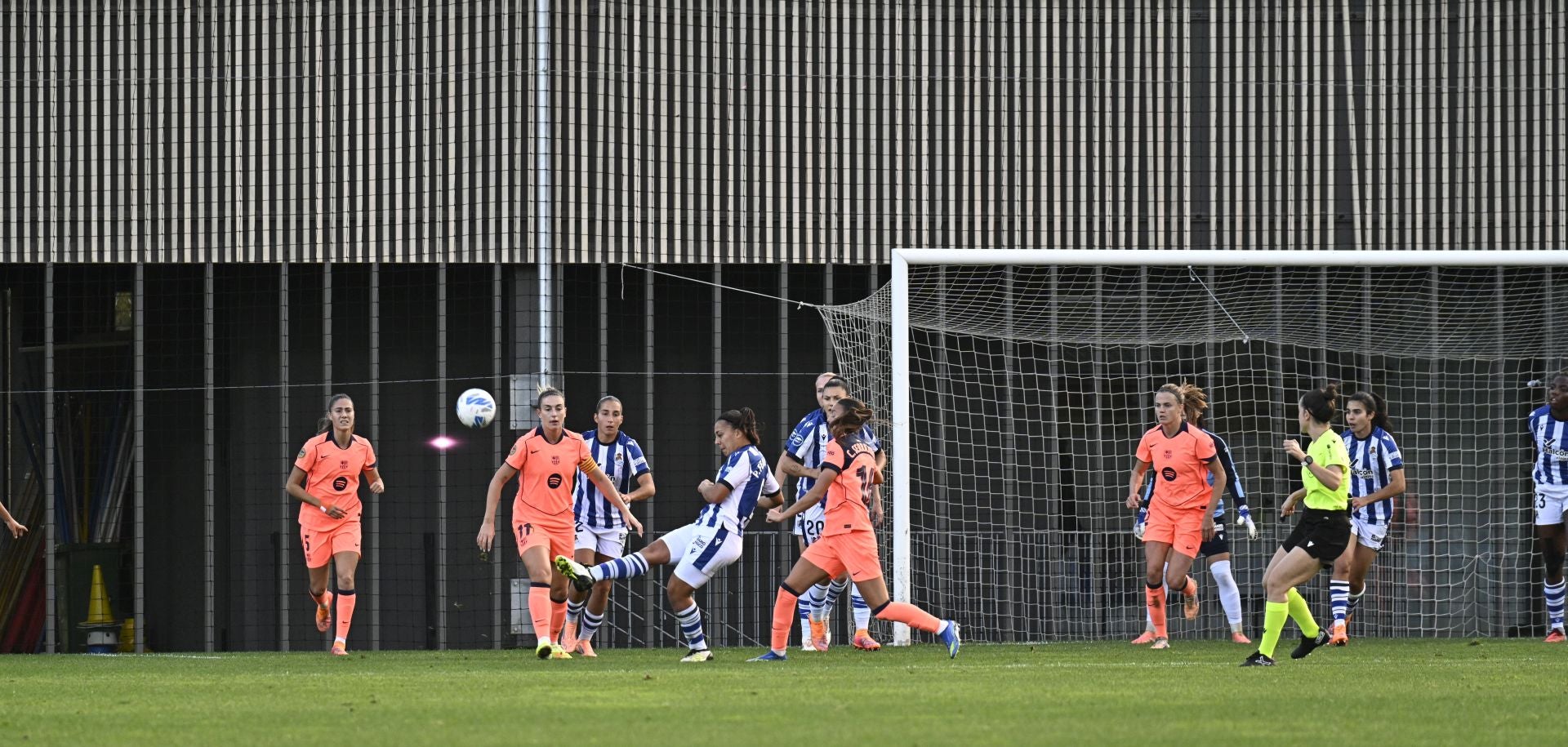Las mejores imágenes del Real Sociedad - Barcelona