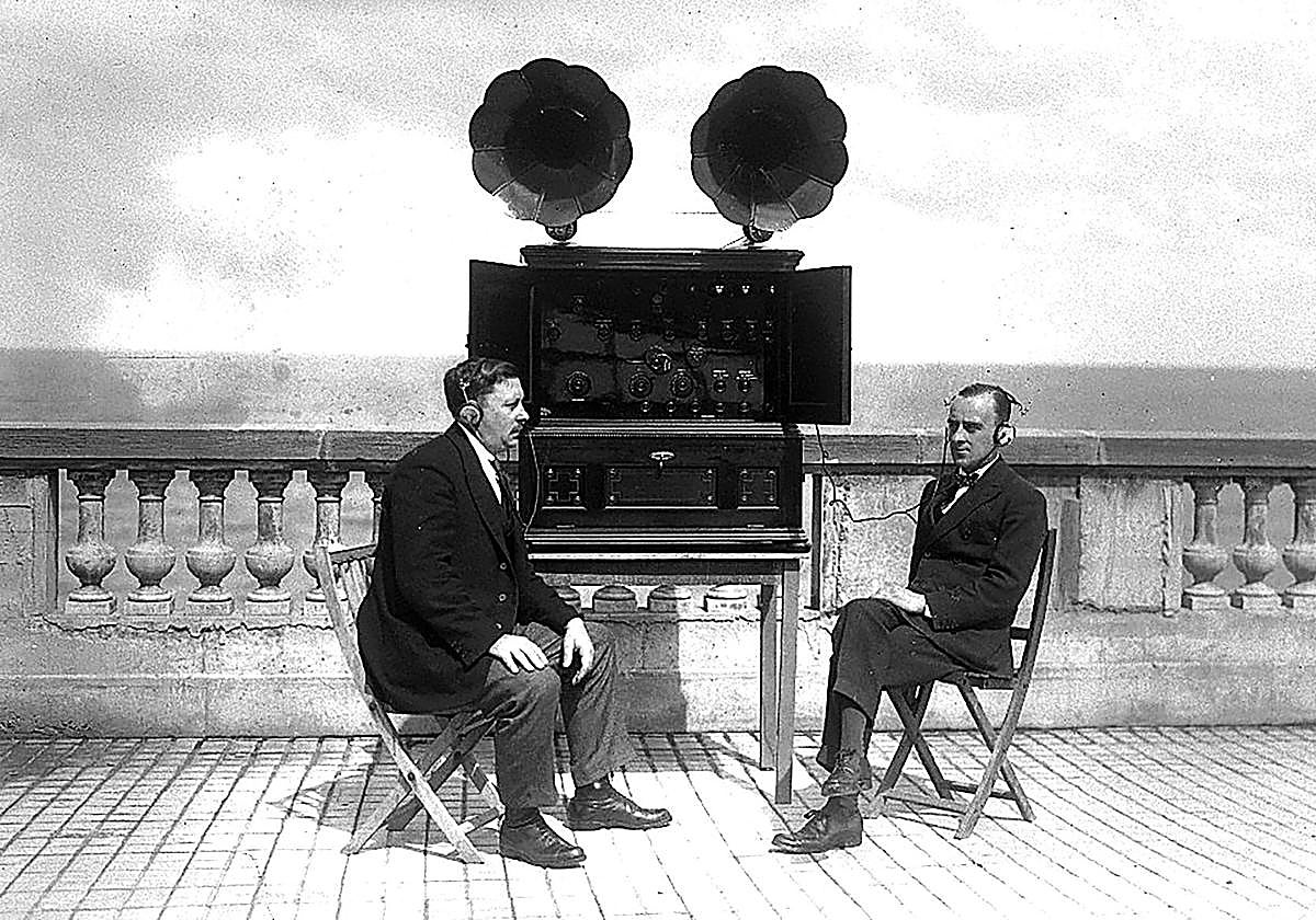 La era de la radio llegaba a San Sebastián.