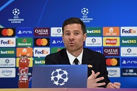 Xabi Alonso y su emocionalidad en Anoeta y Anfield: «Intentas distanciarte»