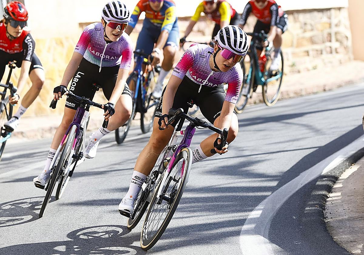 Idoia Eraso y Naia Amondarain en la Setmana Valenciana.