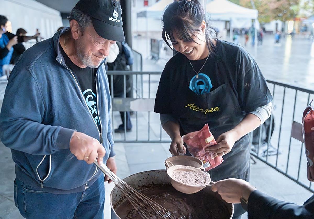 Dulce chocolatada popular de Aterpea en Okendo plaza