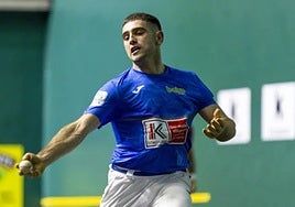 Beñat Senar ataundarrak txapela bilatuko du larunbatean Irunen.