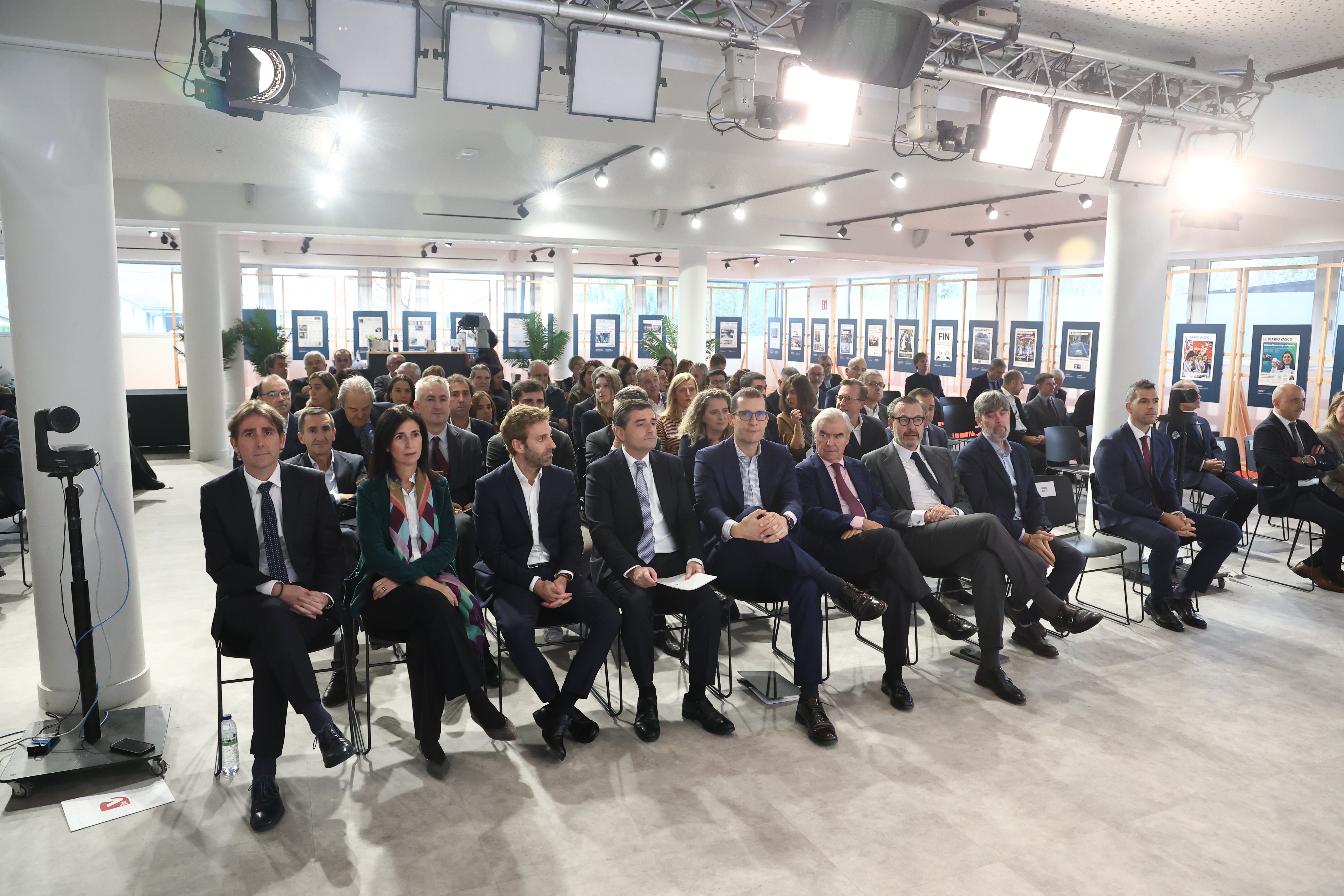 Los asistentes al Foro Empresarial celebrado esta mañana en DV Gunea.