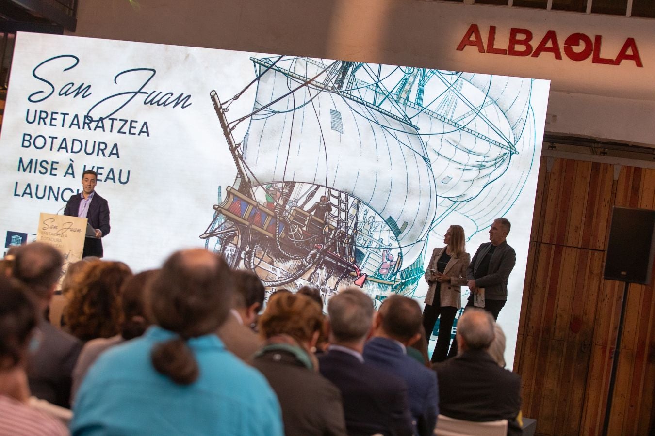 Amplia representación institucional en la botadura de la nao San Juan