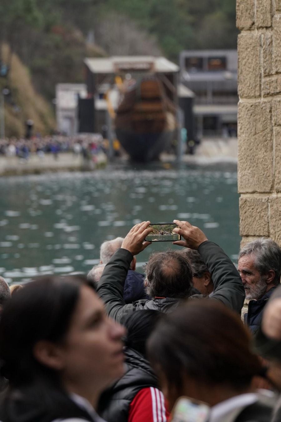 Máxima expectación ante la botadura de la nao San Juan